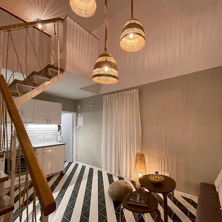 Stunning Duplex 150 Metres From The Sea Лимасол
